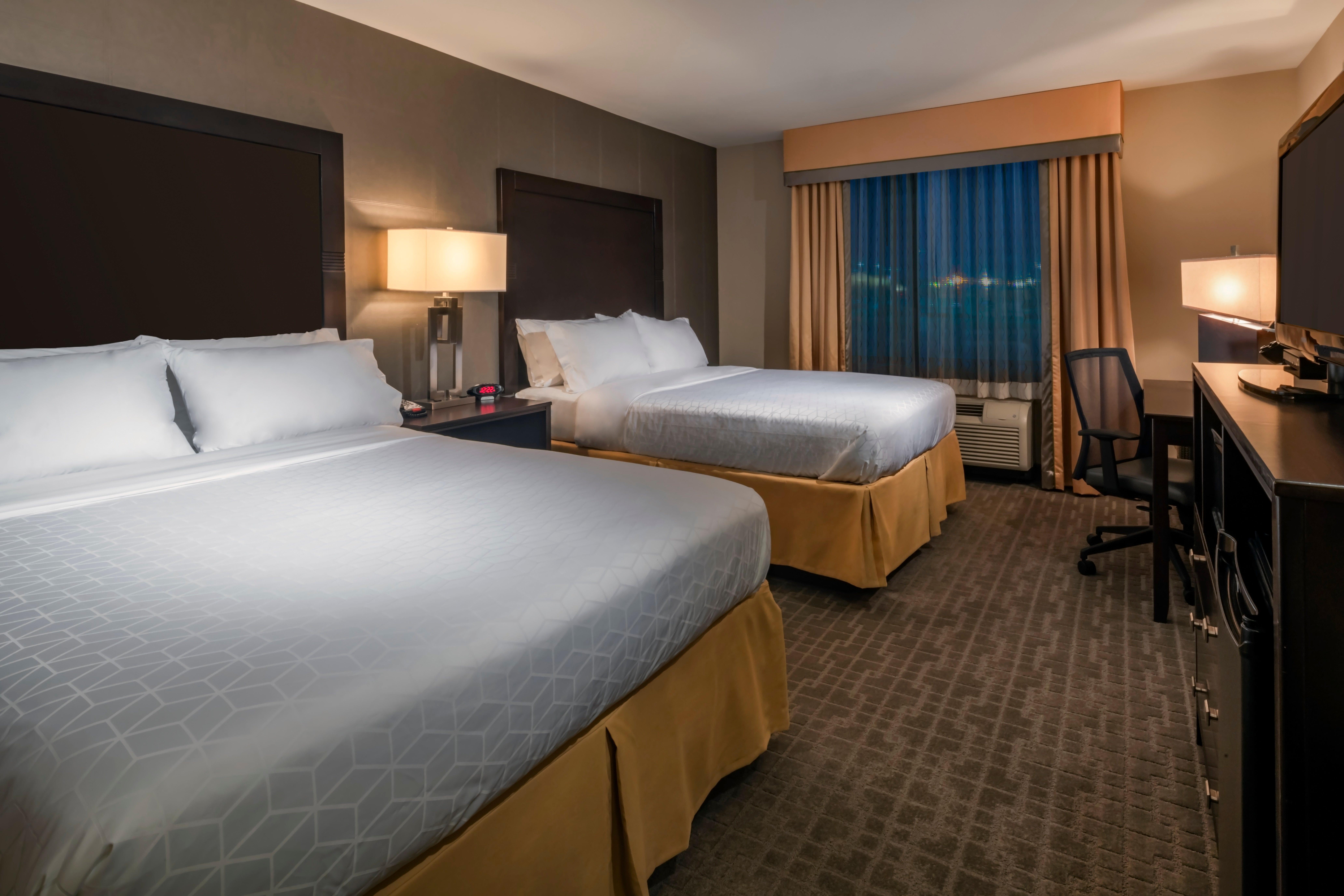 Holiday Inn Express Hays By Ihg Exterior foto