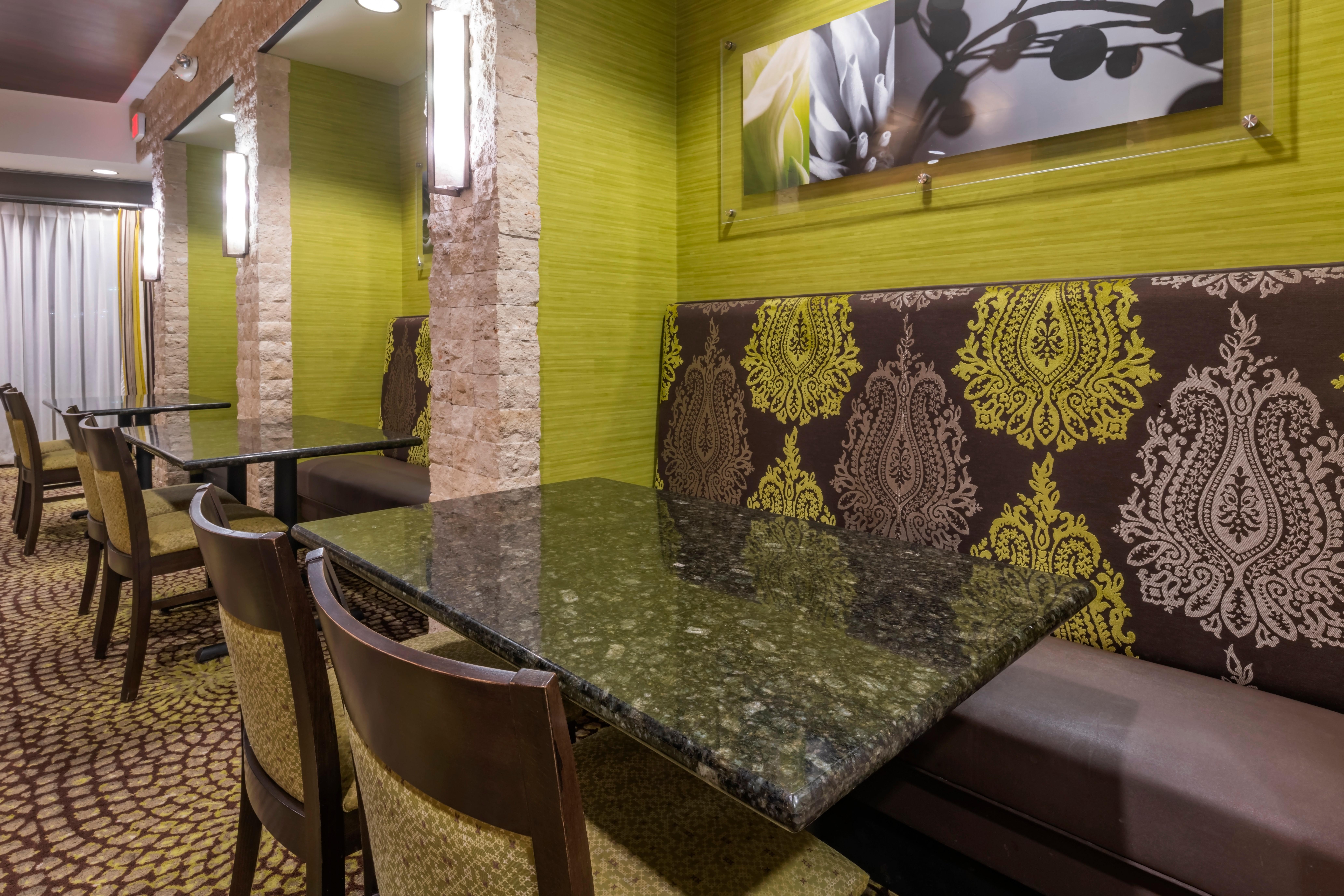 Holiday Inn Express Hays By Ihg Exterior foto