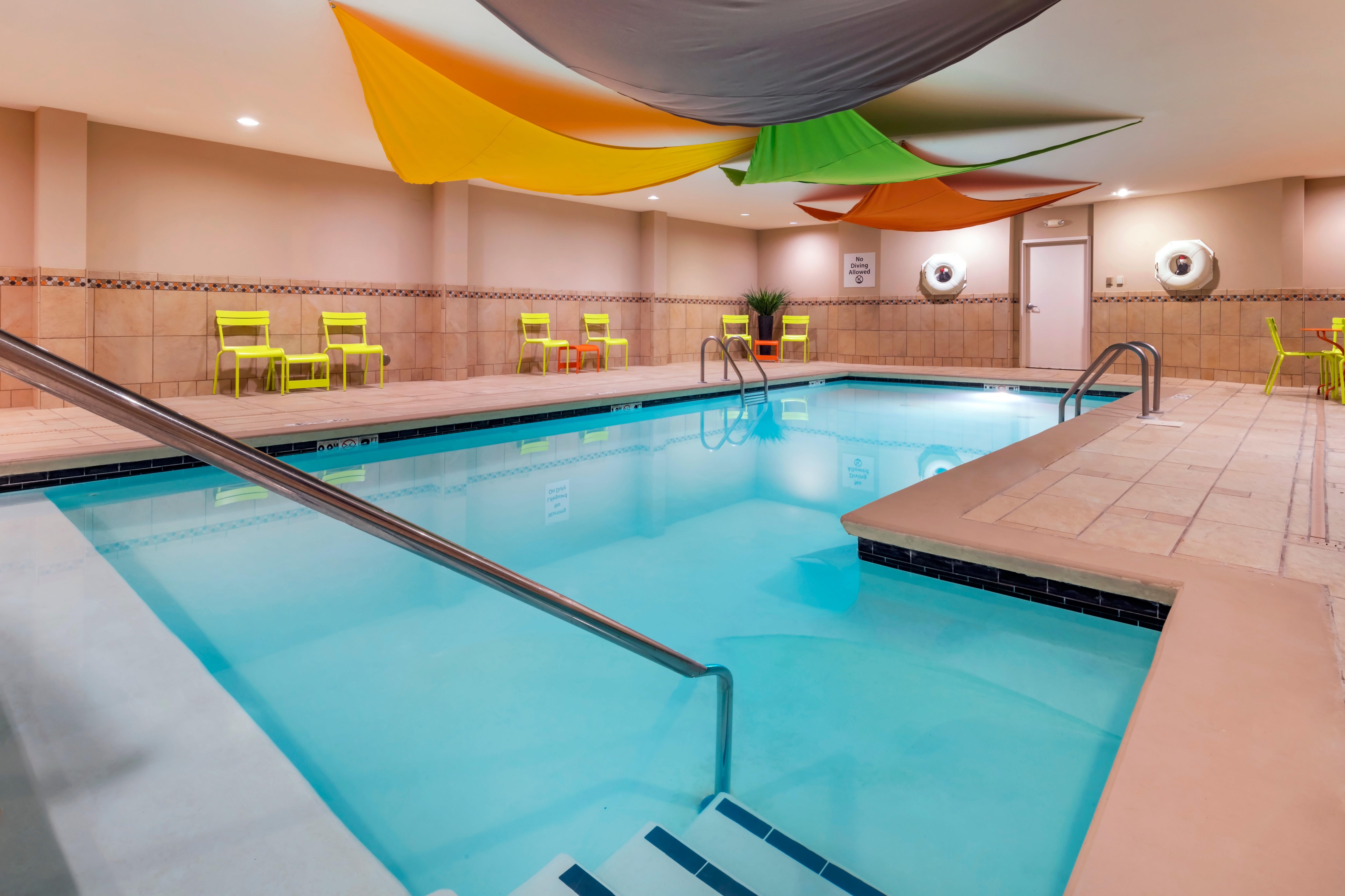Holiday Inn Express Hays By Ihg Exterior foto